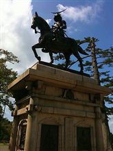 最初の訪問場所は