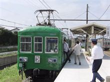 〝青ガエル〟十鉄感謝祭で