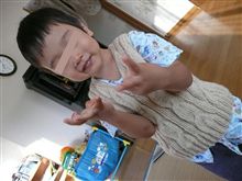 【手編みの】・・・。