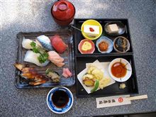 横田寿司でランチ
