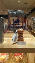 ノリタケスクエアでプジョーと遭遇