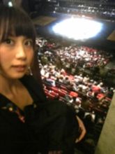 この娘、綺麗なので僕は好きですが。。。。