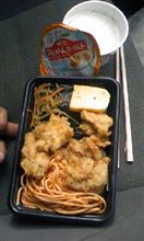 昼メシタイムは車内弁当～