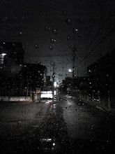 洗車すると雨…