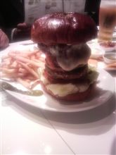 高いハンバーガー