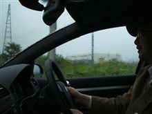 運転姿勢の変化。