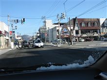 ジモティーは軽自動車に乗って・・・・　ヨソモノは、大きめのクルマに乗って・・・・