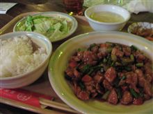 今日のランチは、「中国茶房８」鶏肉の中国みそ炒め　550円