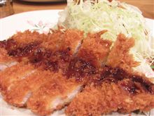 今日のランチは、「やげん亭」とんかつ定食　８００円