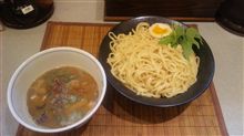 久々の食べ歩きですかな？