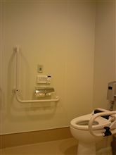 誰が設計したのか…