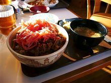 朝から【すき家】で・・・。