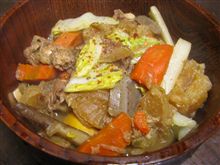 ECOデミオ特製“野菜たっぷりモツ煮”