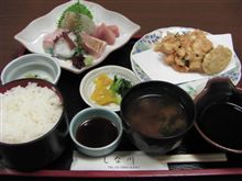 今日のランチは、赤坂「しな川」刺身定食（かき揚げ付）1,500円