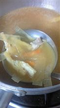 豚汁って…。