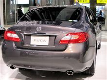 新型フーガを試乗する。 新型フーガを試乗する。