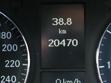 W203後期型　バッテリー電圧がインジケーターで分かる・・追記です！。