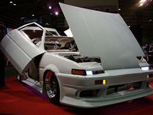これは、AE86では？？