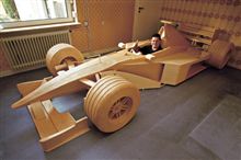 Ｆ1カー　マッチ95万本で～～ 