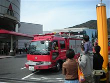 消防車の消防訓練　のはずが・・・　動画