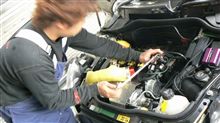 MINI、、、同時作業でエンジンルームも