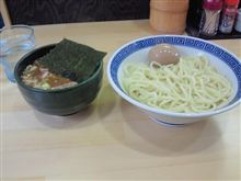 行列に並んでみました・・・ 行列に並んでみました・・・