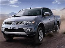 Mitsubishi L200　“ Allrad Pickup des Jahres 2010 ”　・・・・