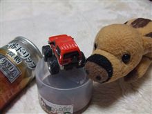 四輪駆動のプルバックカー
