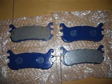 リヤパッドも届いた