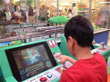 ゲーセンにHOの運転ゲームが!?