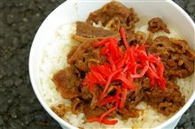 今日のブランチは、富士スピードウェイのカルビ丼　700円