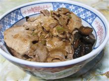 今日のディナーは、スマ僧手作り、生姜焼き丼