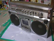 ナイトライダー風のレベルメーター・・・SONYも当時そうでした ナイトライダー風のレベルメーター・・・SONYも当時そうでした