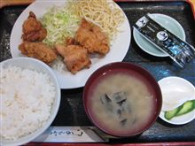 今日のランチは、京成高砂駅エビス通り「清水家」チキン唐揚定食600円