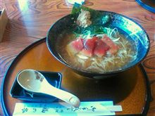 地元名産のマグロラーメン！！