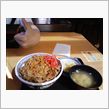 遅めの昼食