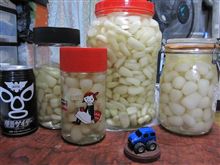 隣の席の客に注目しちゃった