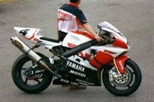 YZF-R7