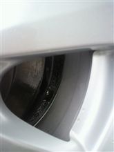 リアブレーキパッド修理後の状況。