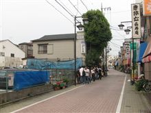 今日のディナーは、足立区鹿浜「スタミナ苑」並んでま～す。