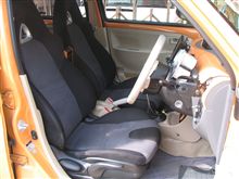 RX-8のシートを取り付ける RX-8のシートを取り付ける