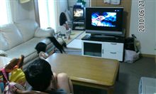 今日は朝から子守り。。。