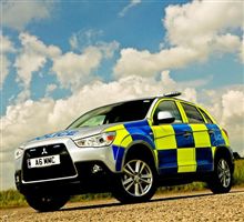 英国警察 ミツビシ ASX パトカー ・・・・