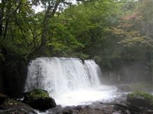奥入瀬渓流　銚子大滝