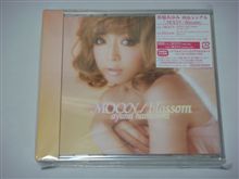 浜崎あゆみ 48th 新曲『MOON / blossom』 浜崎あゆみ 48th 新曲『MOON / blossom』