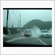 西日本の大雨　広島北部・明神峠付近の道路冠水の様子