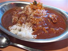 今日のランチは、「もつ千」もつカレーとハヤシのハーフ＆ハーフ　500円