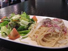 今日のランチは、「36CAFE」パンチェッタと玉ねぎのクリーム黒胡麻風味1,200円