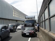 事故渋滞、メイワクだなあ．．．