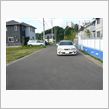 マイホーム前の道には余裕あり ...